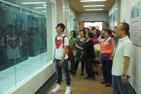 台胞台属新生代青年参观考察中国西南野生物种资源库