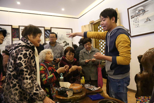 民进昆明市委开展深入学习党的十九大精神——中华传统文化进社区暨迎新年主题活动5