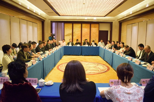 市海外联谊会召开海外理事座谈会 1