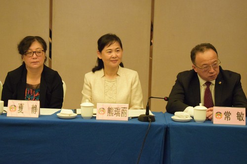 市海外联谊会召开海外理事座谈会3(1)