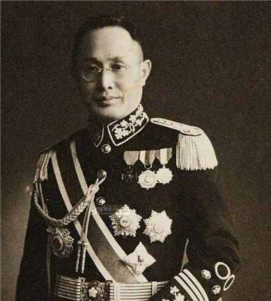 何应钦