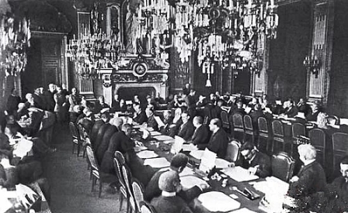 1919年，巴黎和会会议现场
