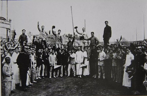 1919年5月7日，被捕的北京爱国学生获释返校