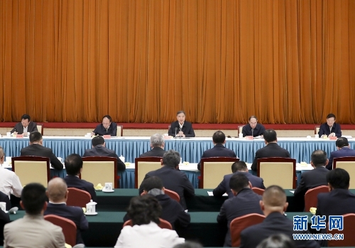 10月21日，中共中央统战部在北京召开纪念光彩事业发起实施25周年座谈会。中共中央政治局常委、全国政协主席汪洋出席会议并讲话。 新华社记者丁海涛摄