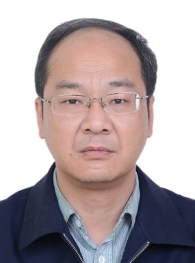 赵  坚