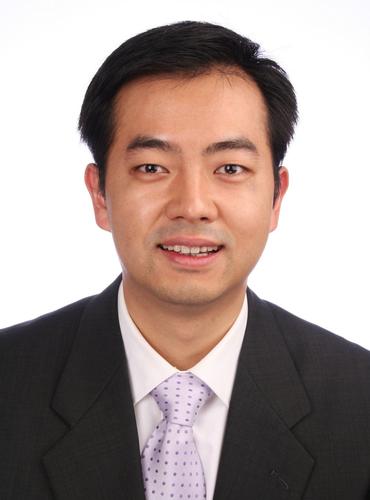 杨  杨