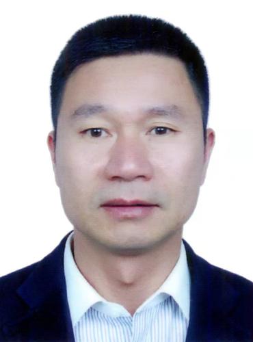 王国新