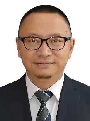 岳  立