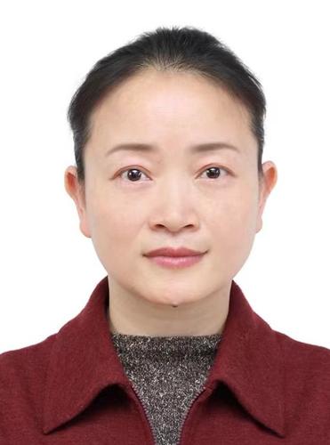 伍琼华
