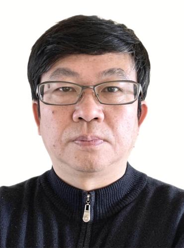 翟  辉