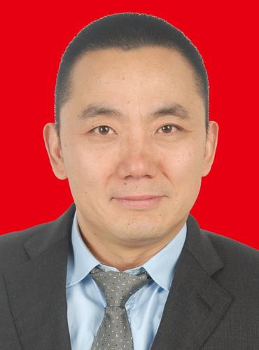 李  昂