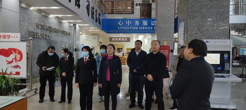 调研嵩明县人民法院