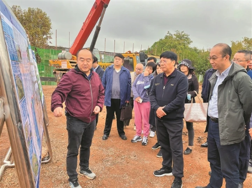 市政协副主席和丽川带队调研五华区和官渡区城市更新改造工作