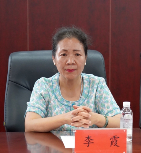 李霞讲话
