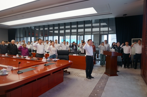 市政协机关全体人员宣读诗词-何龙跃拍摄